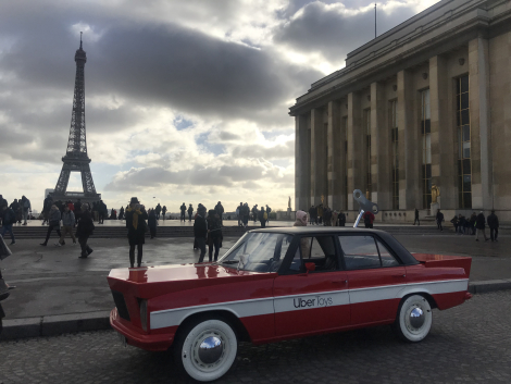 DDB Paris pour Uber – « UberToys »